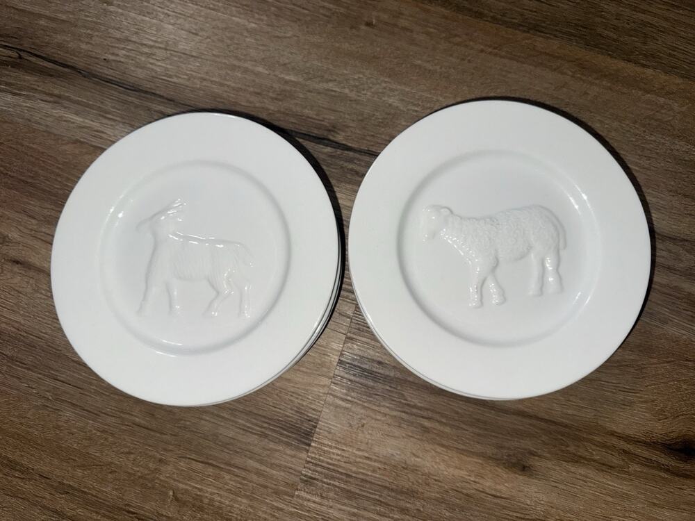 Bonjour La Fromagerie Cheese Plates(8) Farm Animals Sheep Goats Hordoevres